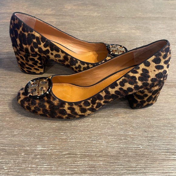 Tory Burch Shoes - NWOB Tory Burch Multi-Logo Leopard Pump